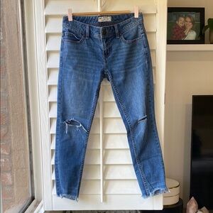 🌼 Free People Classic Blue Distressed Jeans